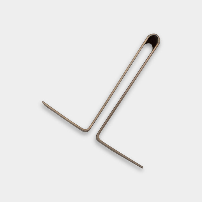 AU72