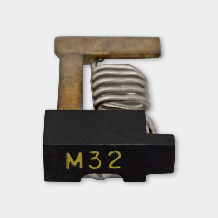 M32